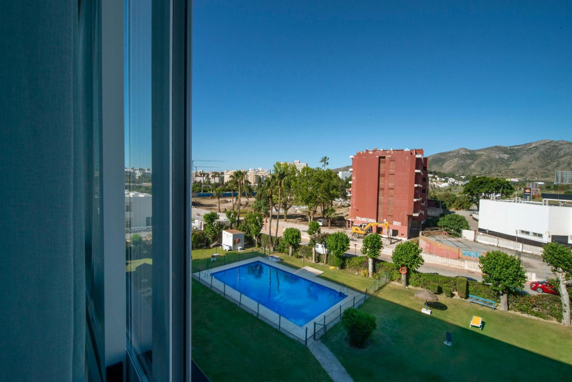 Estudio En Torremolinos Con Piscina ภายนอก รูปภาพ